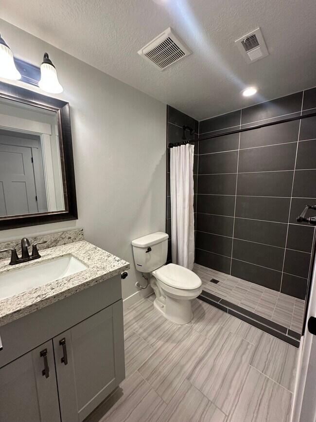 Building Photo - 15417 S Skyraider Ln