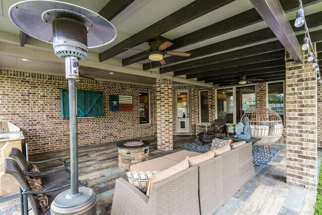 Building Photo - 18815 Ellis Bend Dr
