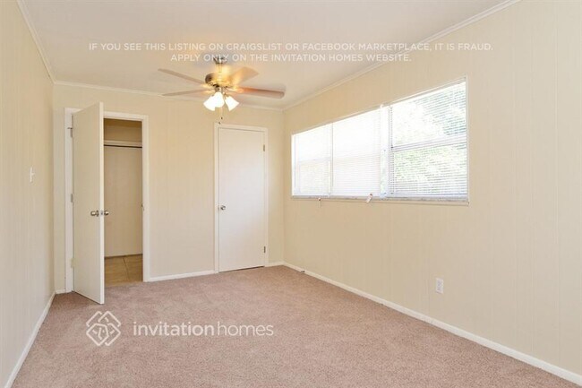 Building Photo - 9247 78th Ave N