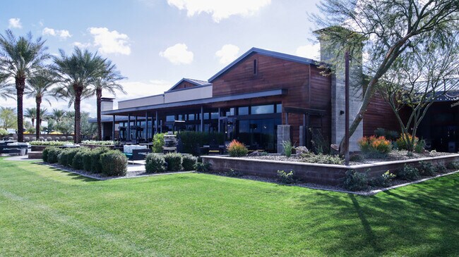 Building Photo - 3bed/2bath Home in North Scottsdale! Ready...