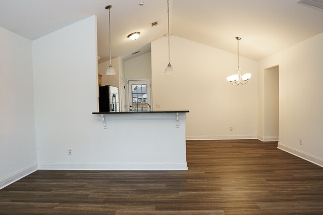 Building Photo - Three Bedroom House with Gated Backyard