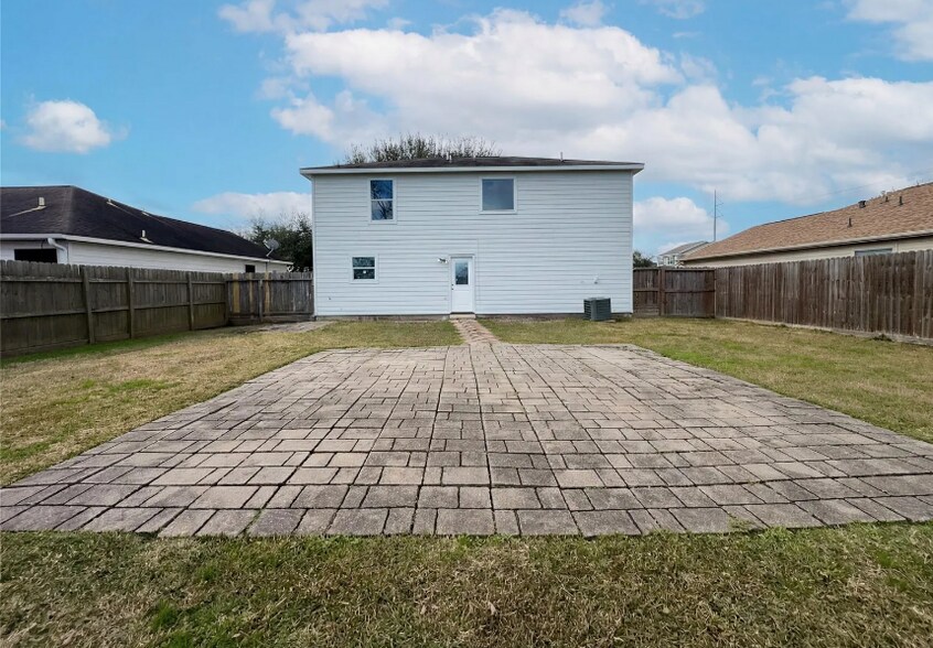 Building Photo - 2310 Redfish Dr