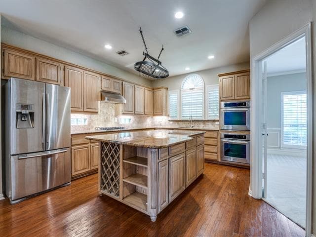 Building Photo - 6428 Glenhollow Dr