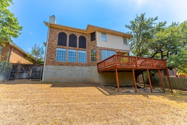 Building Photo - Spacious and stunning 4 bed 3.5 bath in Austin!!!