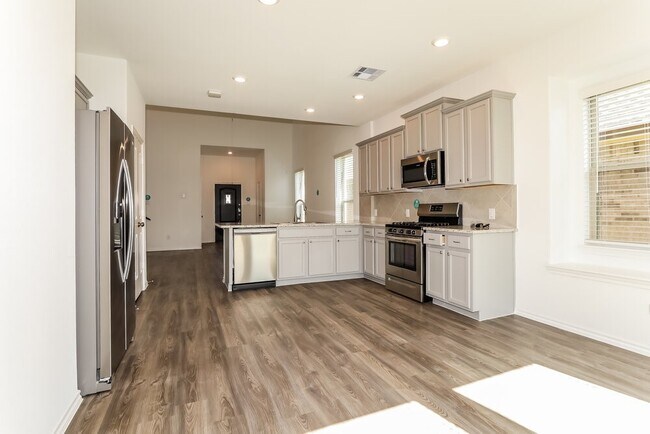 Building Photo - 25523 Pitchfork Ranch Pl