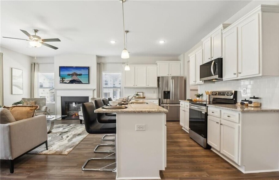 Building Photo - 553 Cygnet Ln