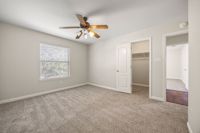 Building Photo - 715 Wood Mesa Ct