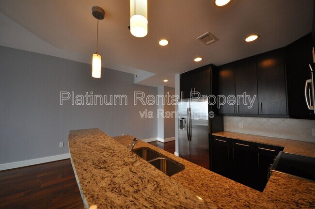 Building Photo - 1080 Peachtree St NE