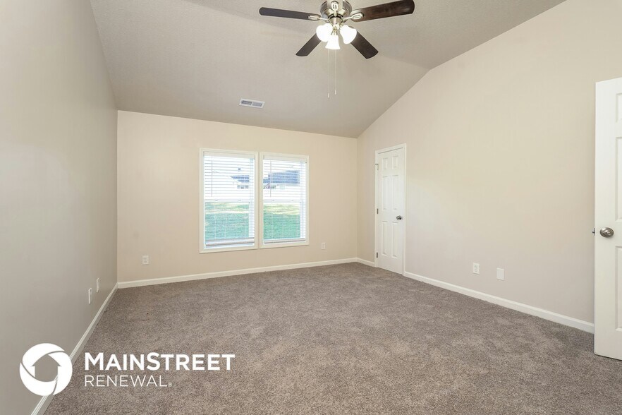 Building Photo - 2800 Chillon Ct