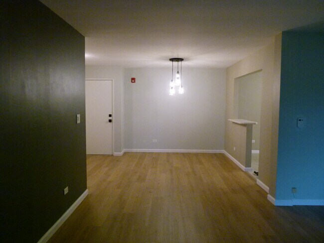 Building Photo - 535 S Cleveland Ave