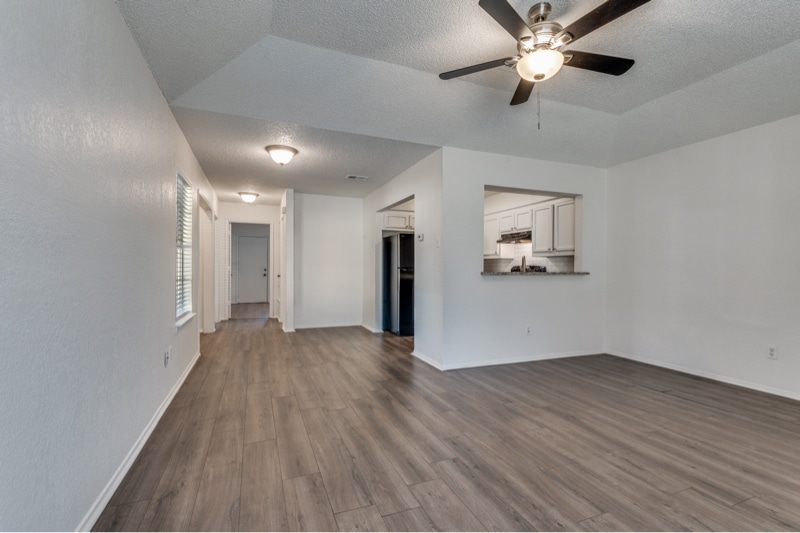 Building Photo - 1803 Cousins Ct