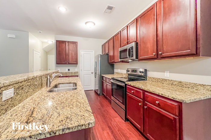 Building Photo - 8946 Cat Tail Pond Rd