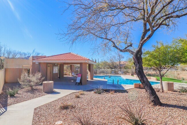 Building Photo - Beautiful West Side Home in Gated Community