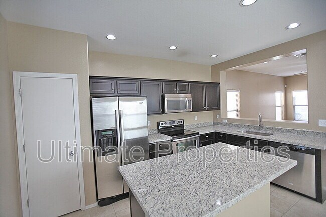 Building Photo - 17010 N 184th Ln