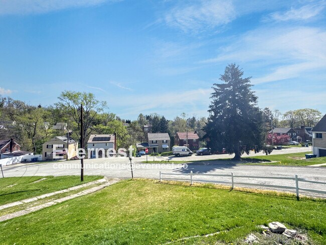 Building Photo - 3037 Blackridge Ave