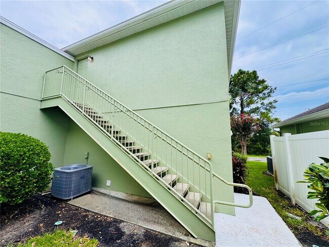 Building Photo - 14408 Clarkson Dr