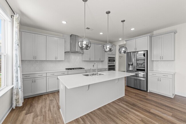 Building Photo - 824 Summit Crest Ct
