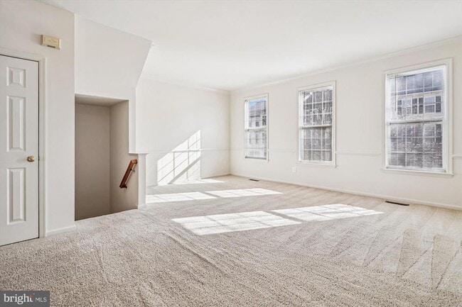 Building Photo - 45482 Pine Trail Terrace