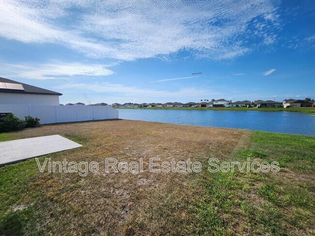 Building Photo - 2340 Harris Hawk Ave