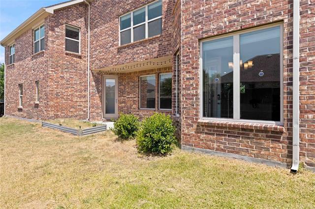 Building Photo - 4524 Del Rey Ave