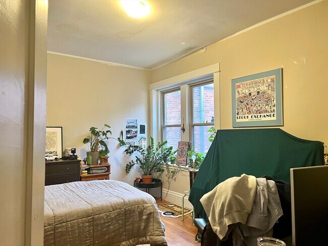 Building Photo - 481 Boylston St