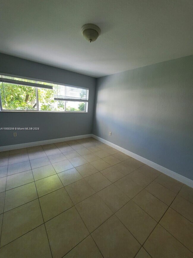 Building Photo - 7737 SW 88th St