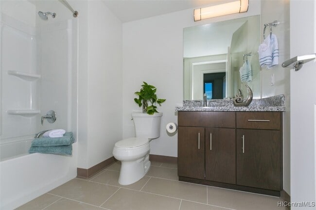 Building Photo - 988 Halekauwila St