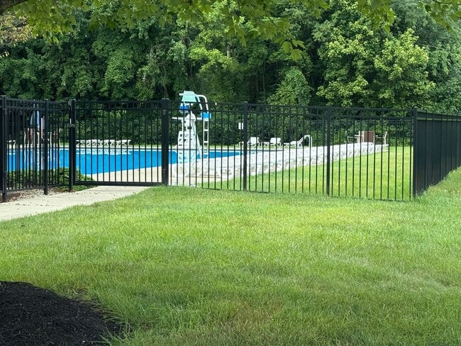 Building Photo - 4 Bedroom, 2.5 Bathroom House in Sycamore Creek Pickerington
