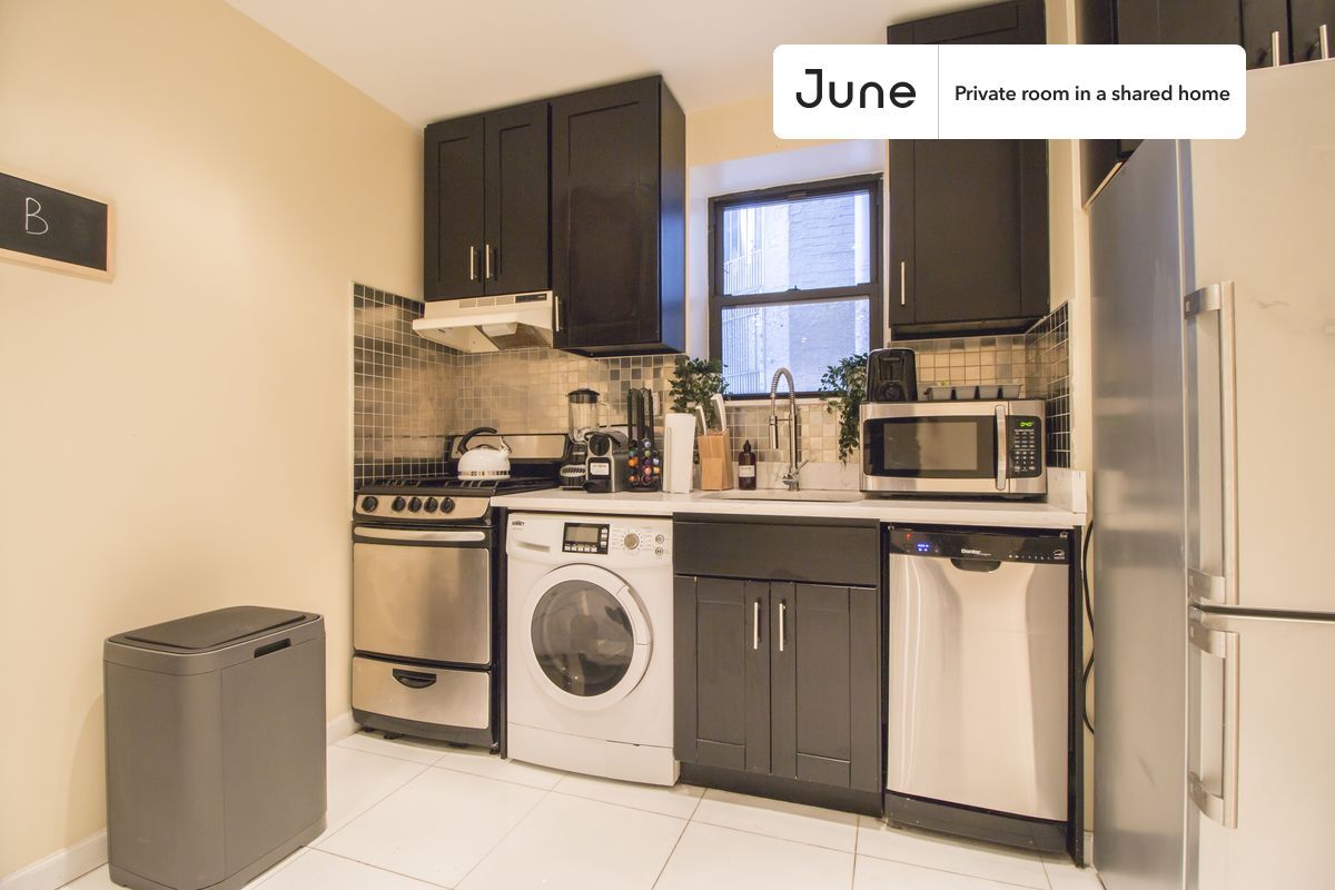Building Photo - Room in Shared 4 bed/2 bath home in Upper West Side