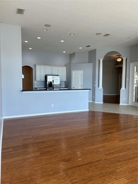 Building Photo - 16143 Ivy Lake Dr