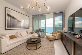 Building Photo - 16901 Collins Ave