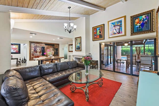 Building Photo - 6548 Patio Ln