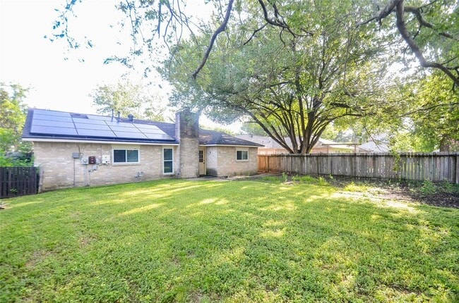 Building Photo - 7851 Battlepine Dr