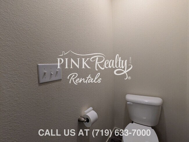 Building Photo - 1672 E Purcell Blvd