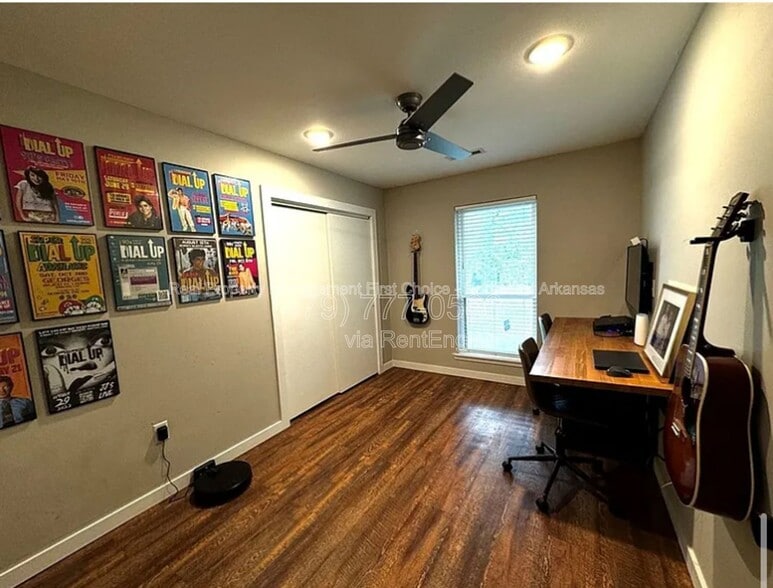 Building Photo - 1739 Creek Ct