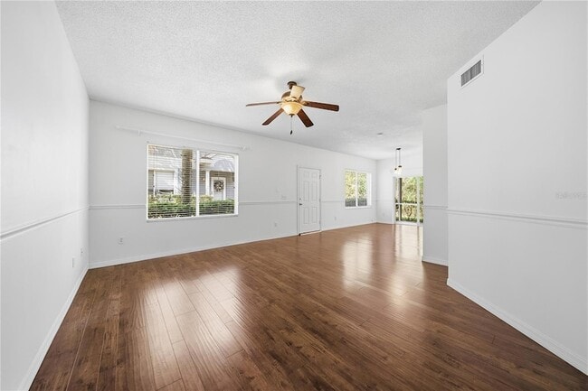 Building Photo - 18117 Paradise Point Dr