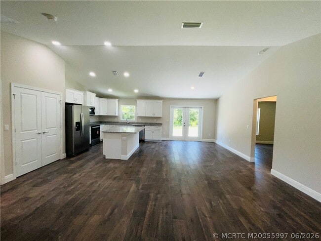 Building Photo - 7008 Salerno Rd