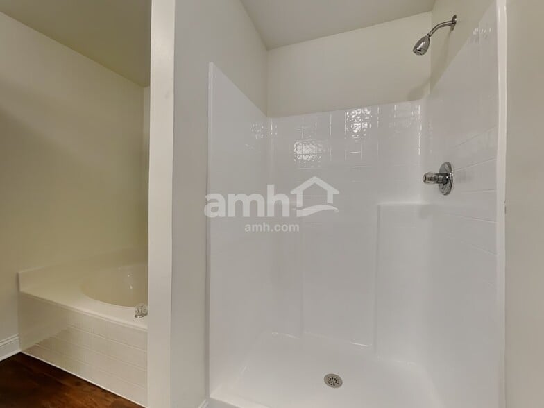 Building Photo - 9140 Raptor Drive