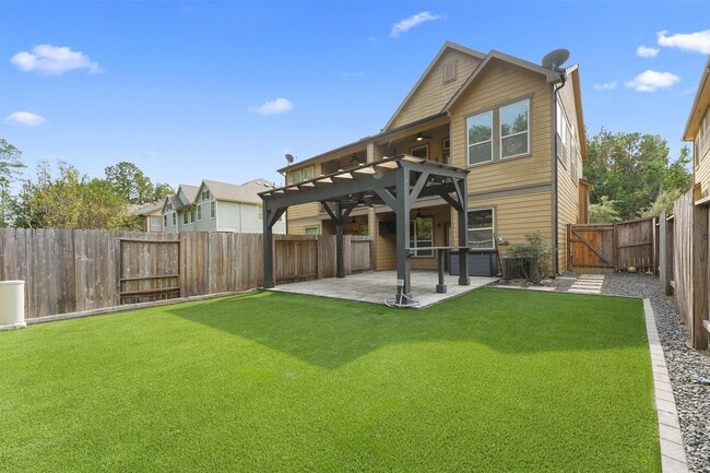 Building Photo - 130 Biltmore Loop