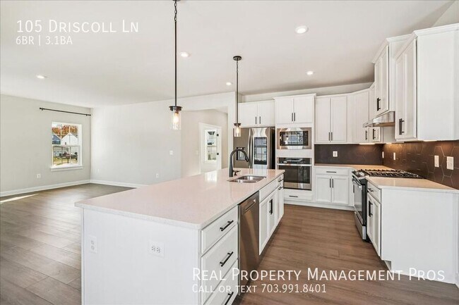 Building Photo - 105 Driscoll Ln