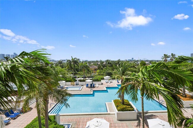 Building Photo - 1000 W Island Blvd