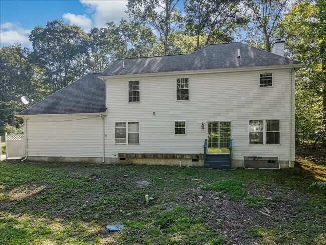 Building Photo - 198 White Pine Trl