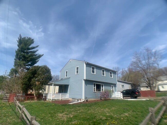 Primary Photo - 1565 Albemarle St