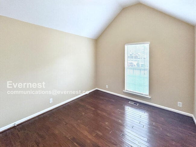 Building Photo - 6752 Sugar Hill Dr