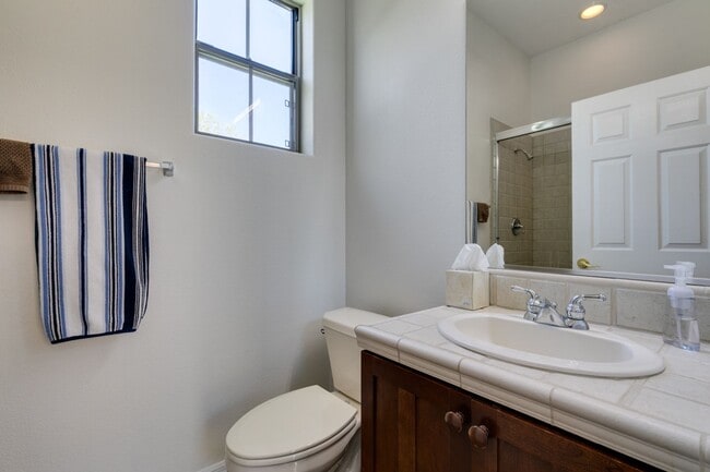 Building Photo - Elegant 3Bedroom/2.5Bath Furnished Home with Casita in Anthem Country Club