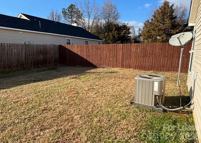 Building Photo - 9617 Rau Ct