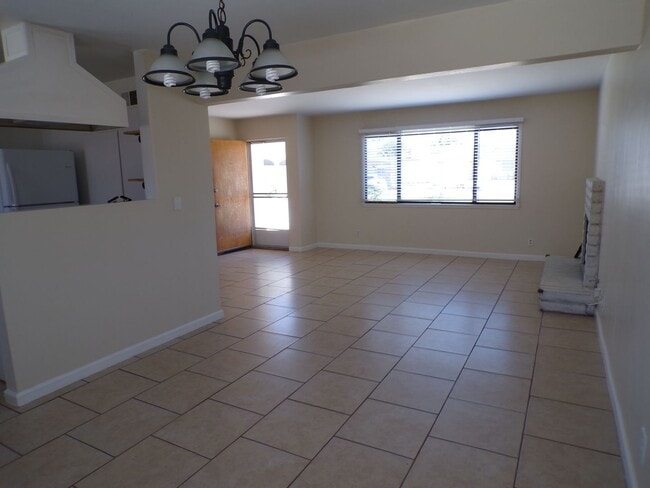 Building Photo - Nicely Upgraded Single Story Home in Vande...