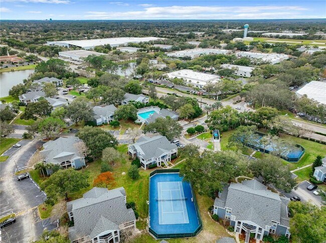 Building Photo - 2516 Grassy Point Dr