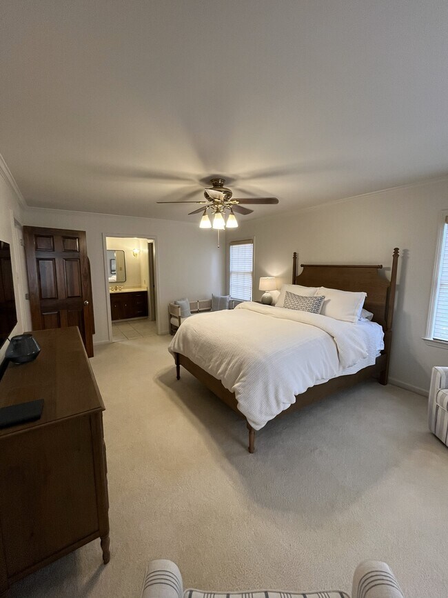 Building Photo - Sandy Springs Rental Home