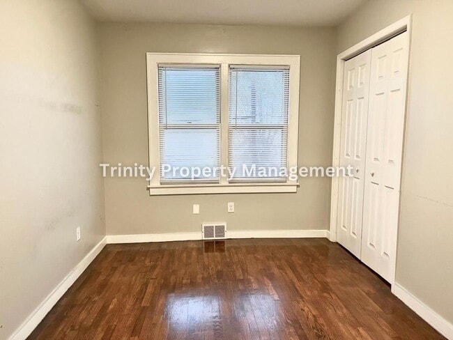 Building Photo - 1297 1/2 N 16th St